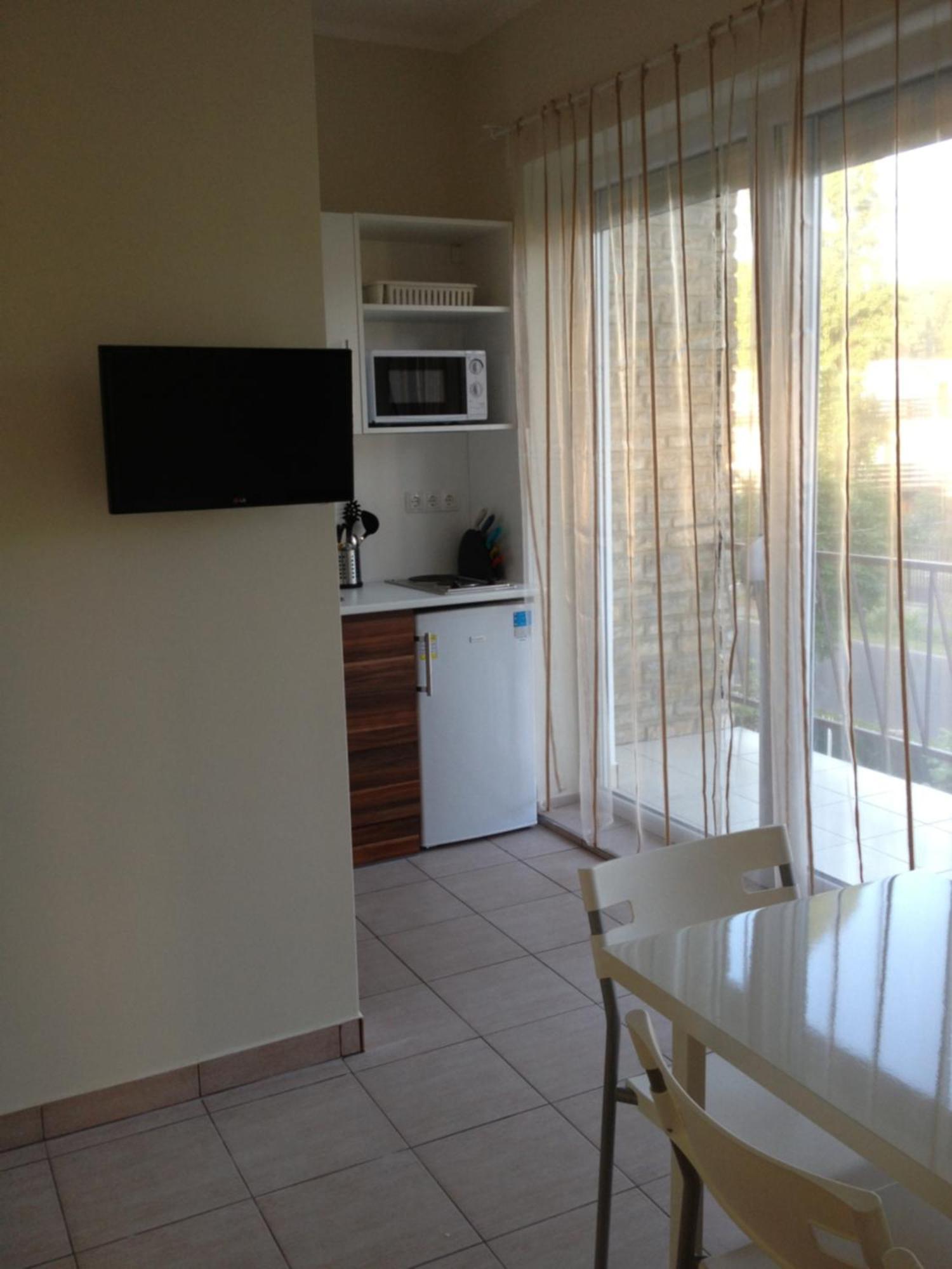 Doris Apartments Шиофок Экстерьер фото